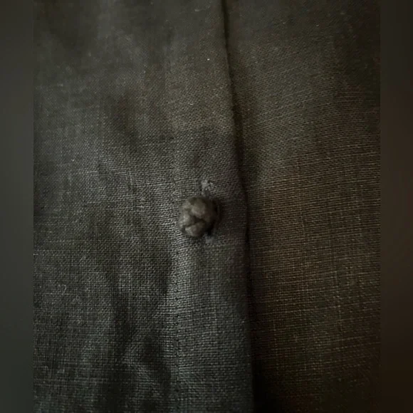 Laura Ashley Top with button 100% Linen / Black/ Size S - Picture 3 of 7